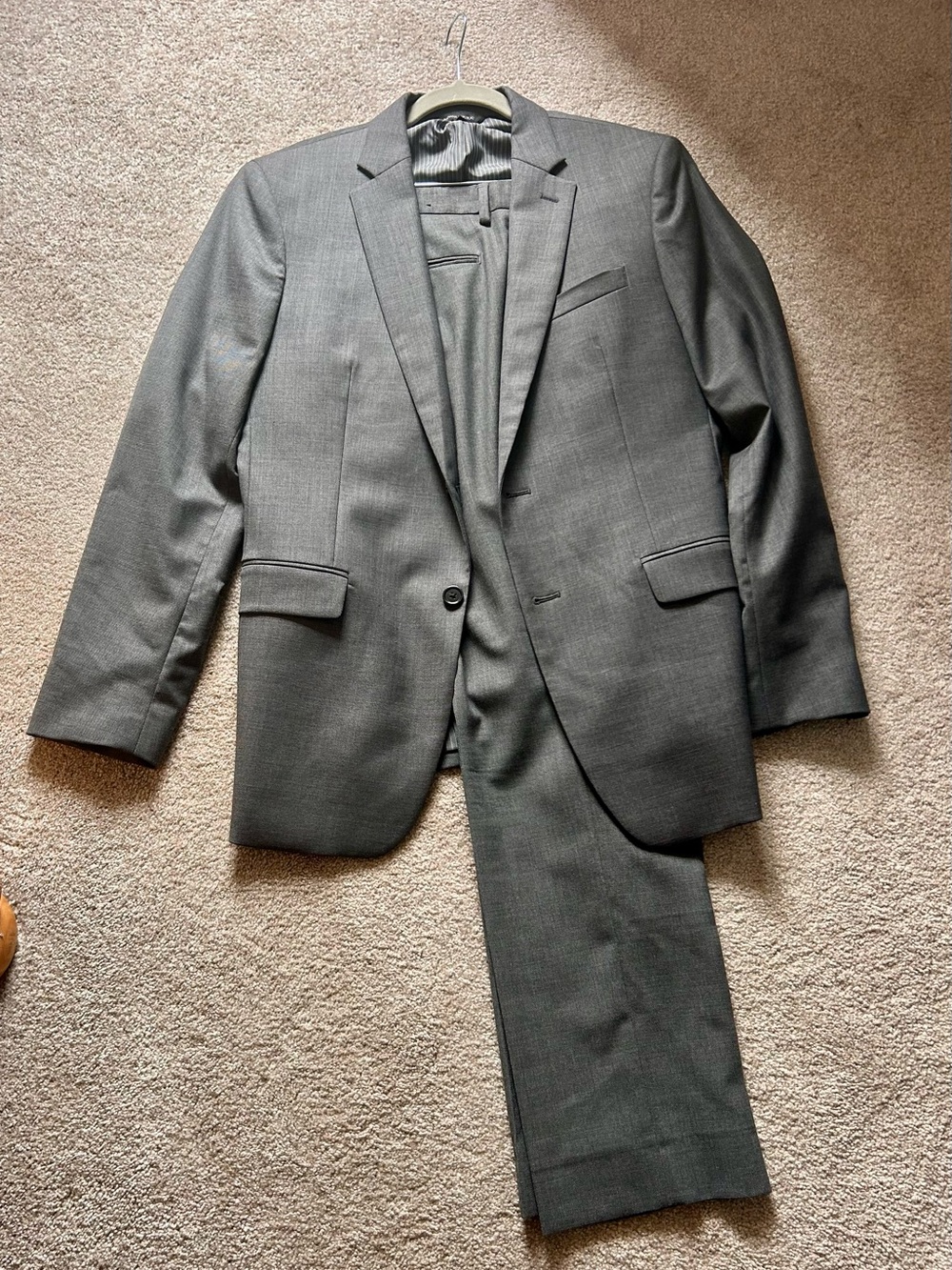 Banana Republic Gray Men's Two-Piece Suit - Classic Notch Lapel